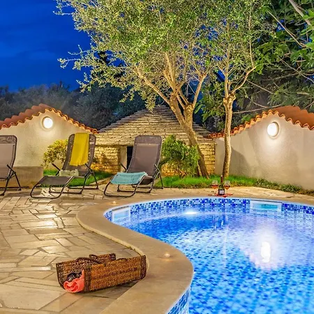 Asta Lägenhet Medulin