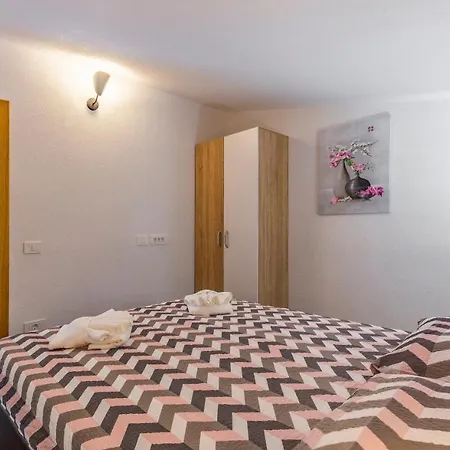 Apartman Asta *