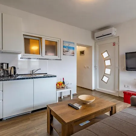 Asta Apartman