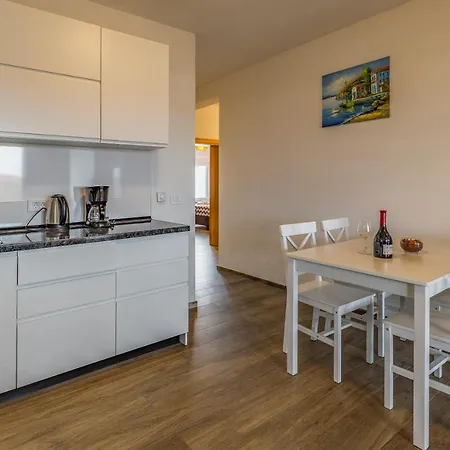 Apartman Asta