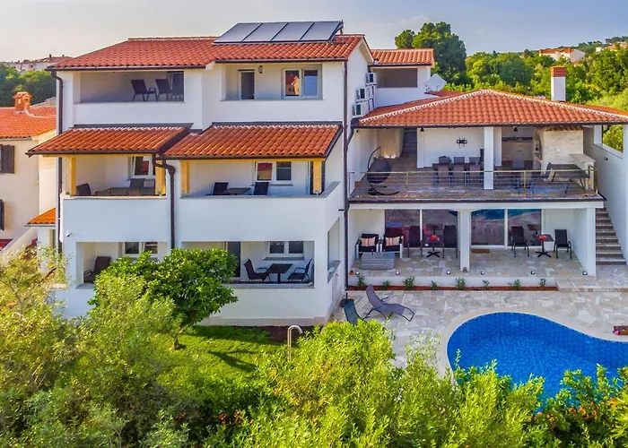 Asta דירה